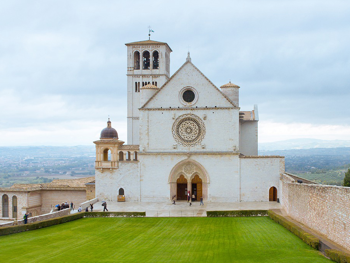 Ore 10.30 Arrivo ad Assisi e Tour Guidato 