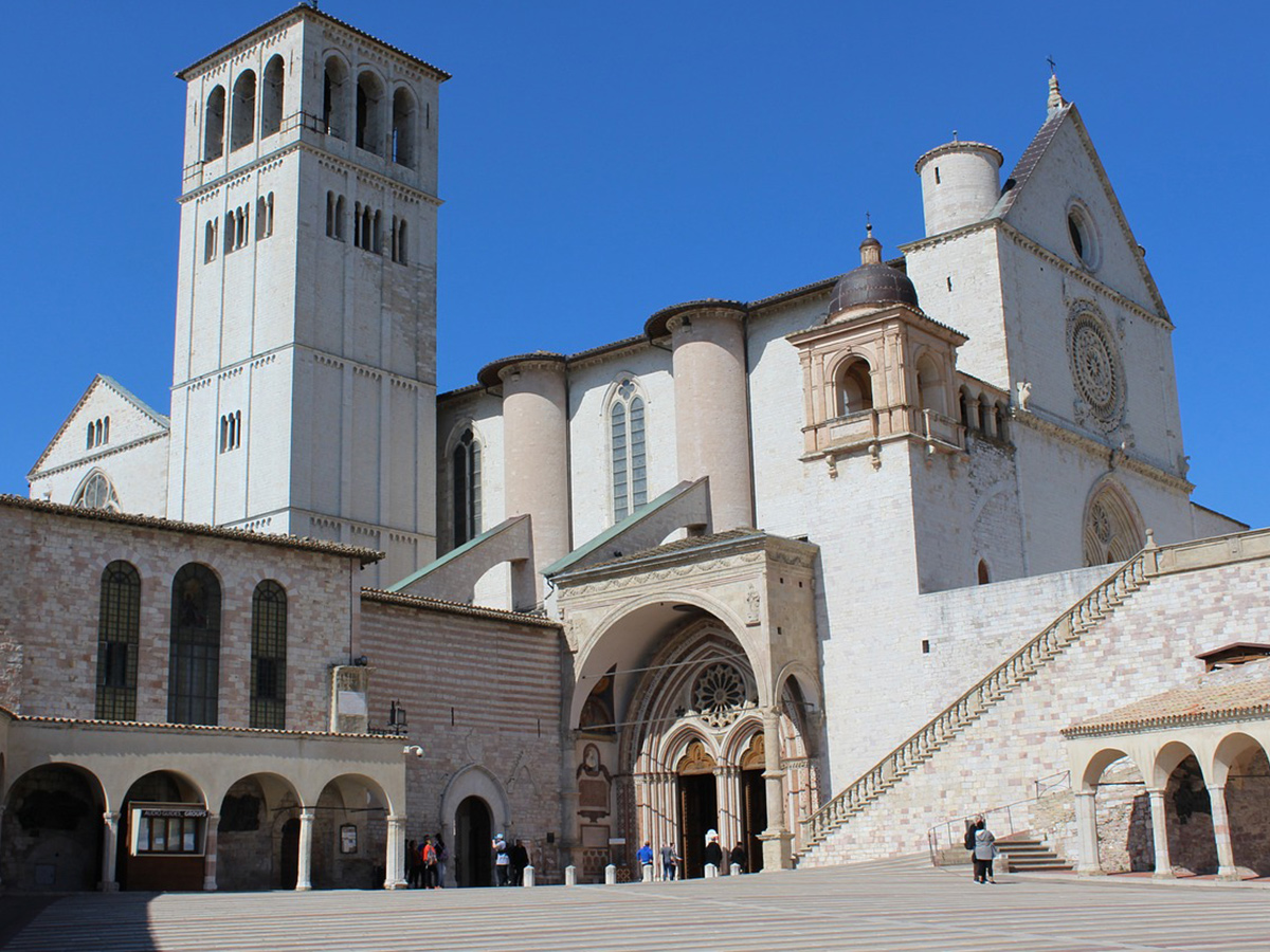Giorno 3 -  Visita di Assisi e Spoleto e Rientro a Roma
