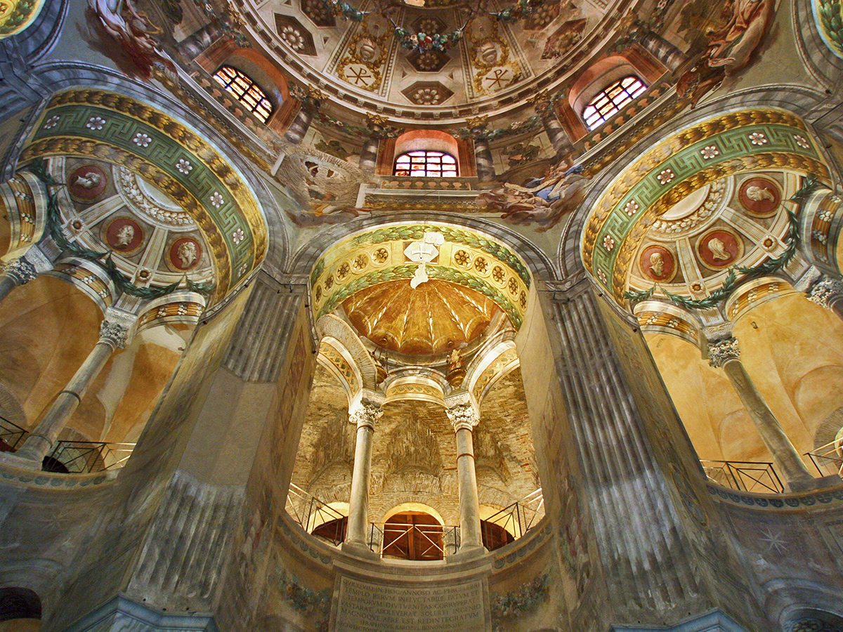 Ore 11.00 - Visita guidata di Ravenna