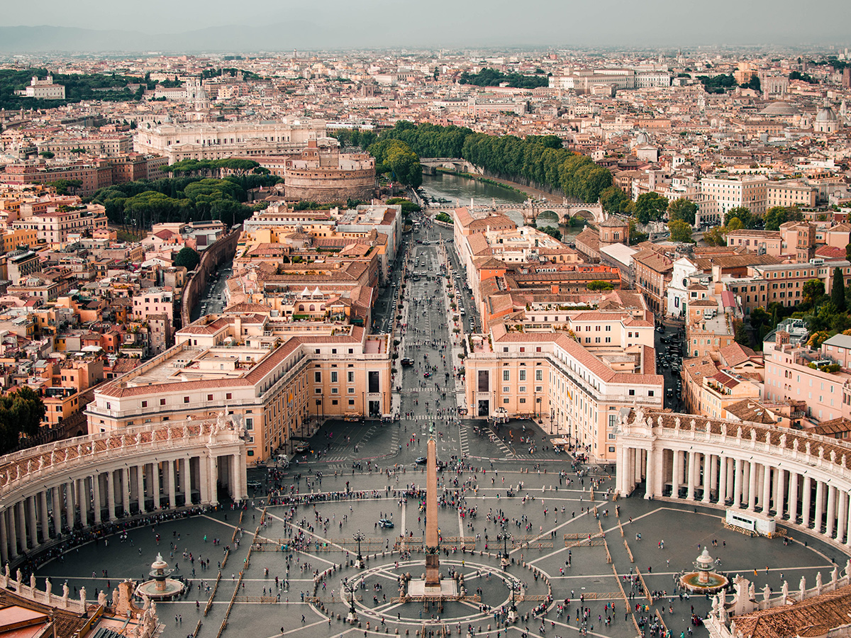 Giorno 3 - Lunedì - Tour "Roma in un Giorno" con visita guidata del Colosseo e dei Musei Vaticani