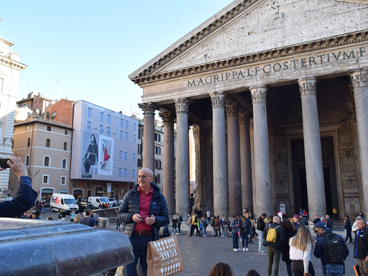 Ore 11.00 - Visita guidata di Roma