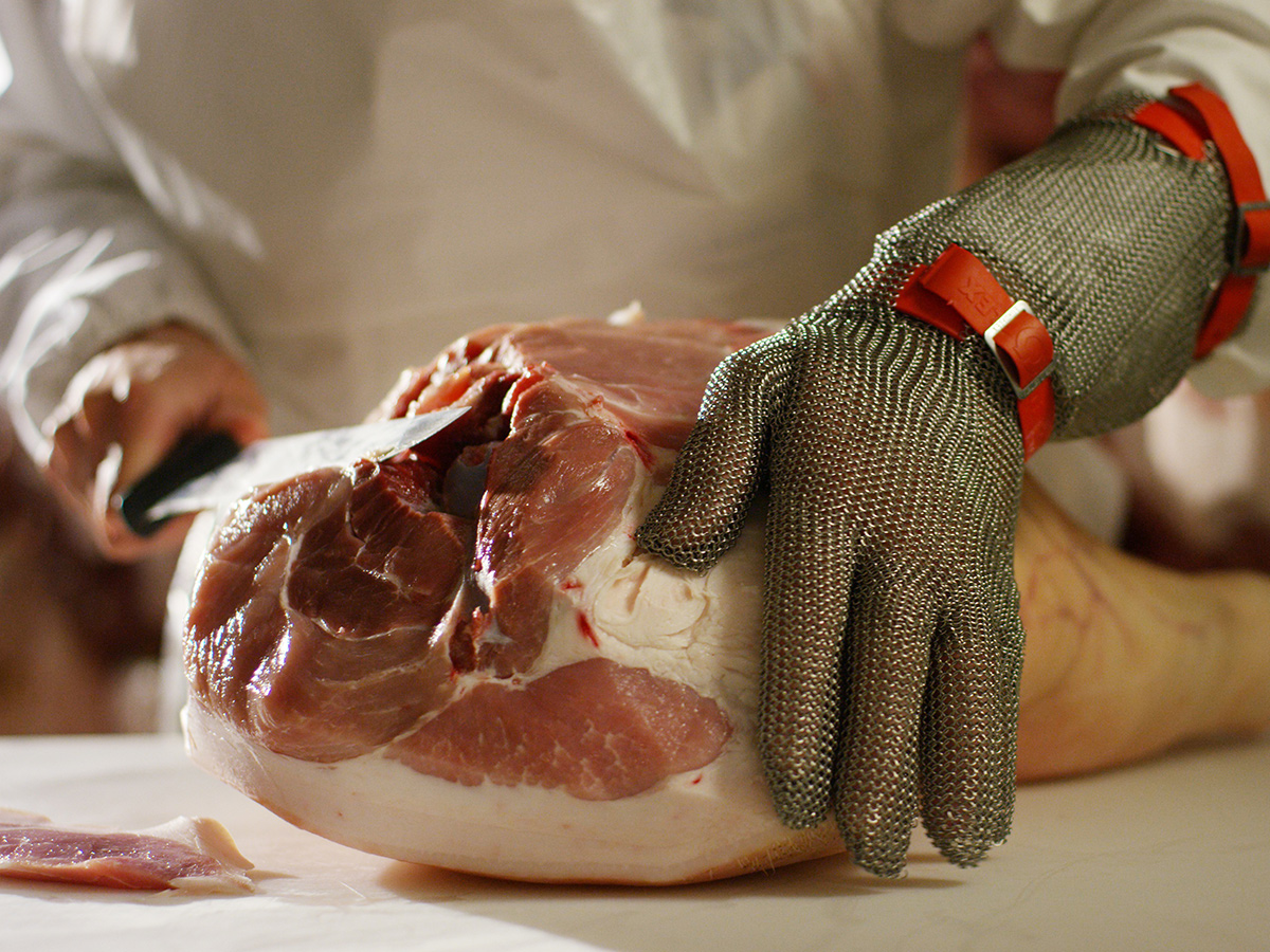 Ore 12.00 - Visita di una prosciutteria e pranzo