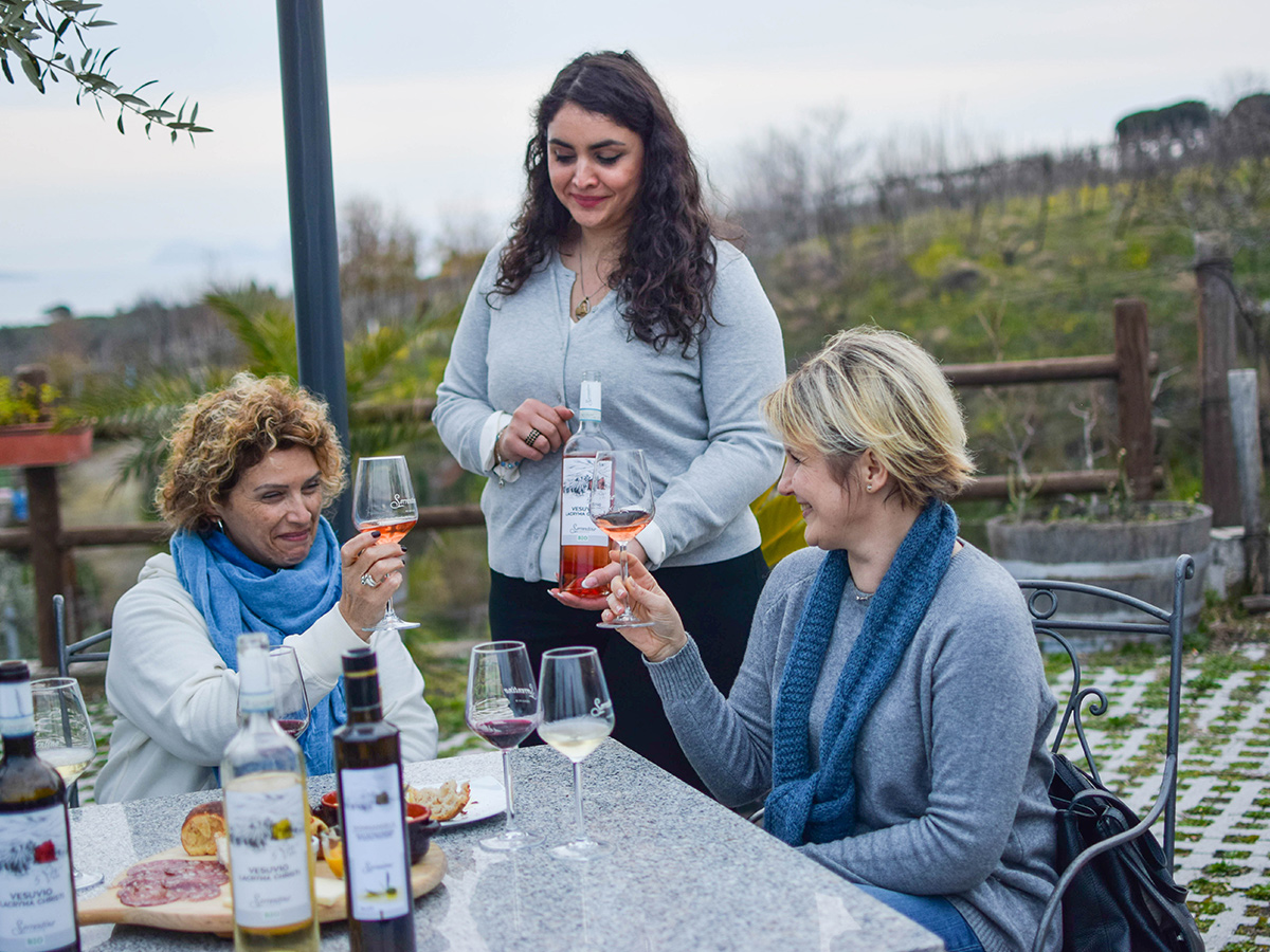Ore 16.00 - Degustazione di vini con vista sul Vesuvio