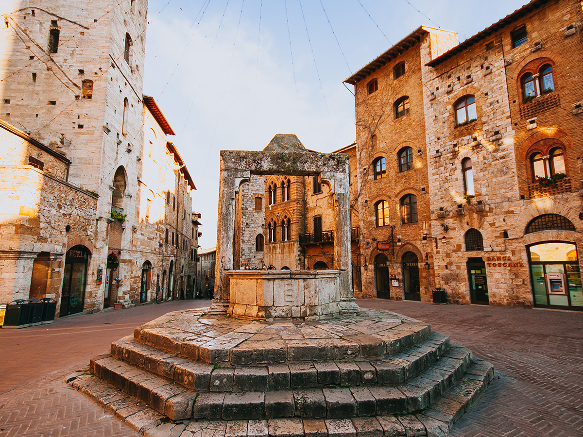 Ore 15.30 - Passeggiata a San Gimignano